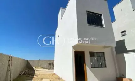 Casa com 2 quartos à venda no Belmonte, Volta Redonda  por R$ 270.000