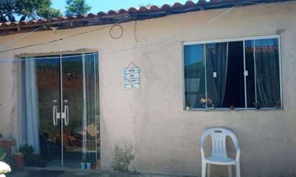 Casa com 2 quartos à venda no Três Poços, Volta Redonda  por R$ 150.000