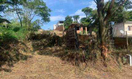 Terreno à venda no Roma, Volta Redonda  por R$ 80.000