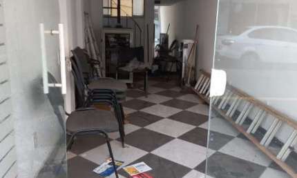 Ponto comercial com 1 sala à venda no São João, Volta Redonda , 32 m2 por R$ 100.000