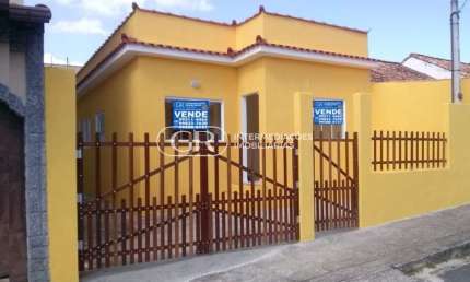 Casa com 3 quartos à venda no Varjão, Piraí  por R$ 280.000