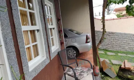 Casa com 3 quartos à venda no jardim belvedere, volta redonda  por r$ 690.000