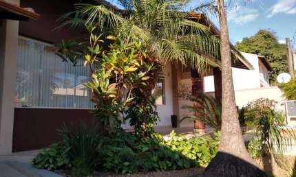 Casa com 3 quartos à venda no Jardim Esperança, Volta Redonda  por R$ 1.390.000