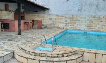 Casa com 4 quartos à venda no Santo Antônio, Barra do Piraí  por R$ 900.000