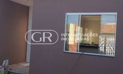 Casa com 2 quartos à venda no Roma, Volta Redonda  por R$ 330.000