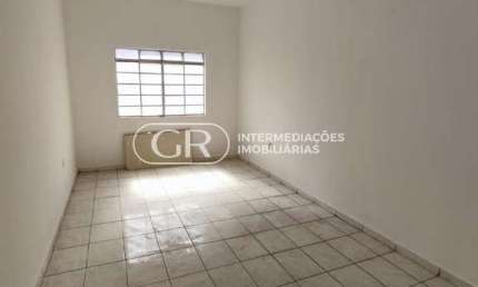 Sala comercial com 1 sala para alugar no Aterrado, Volta Redonda , 29 m2 por R$ 500