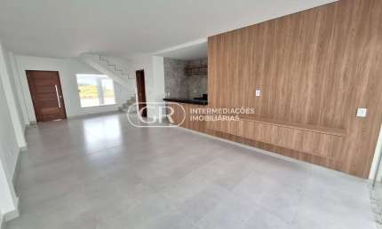 Casa com 3 quartos à venda no Jardim Belvedere, Volta Redonda  por R$ 810.000