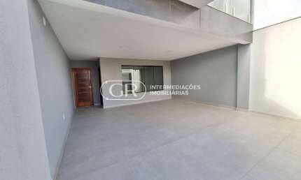 Casa com 3 quartos à venda no Jardim Belvedere, Volta Redonda  por R$ 850.000