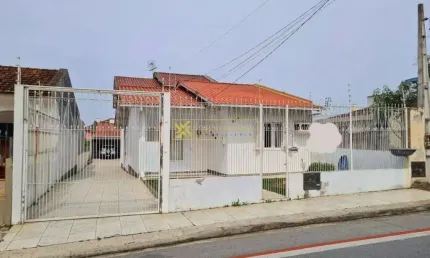 Casa com 5 dormitórios à venda, 183 m² por r$ 899.000,00 - barreiros - são josé/sc