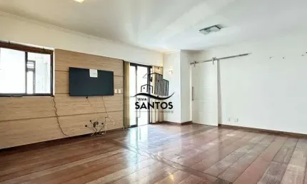 Apartamento em Santos-SP no Boqueirão na quadra da praia com 2 dormitórios.