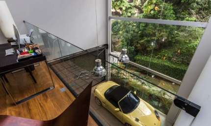 CASA EM CONDOMINIO, 4 Dormitório(s) Bairro Barreirinho