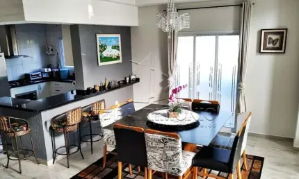 CASA EM CONDOMINIO,4 Dormitorio(s) bairro Cajuru do Sul VILLA VERONA