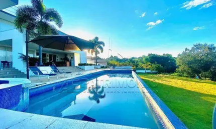 CASA EM CONDOMINIO, 4 Dormitório(s) Bairro Barreirinho