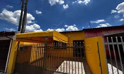 Casa com 2 quartos à venda na Rafaela Laborda Hidalgo, 34, Vila Helena, Sorocaba