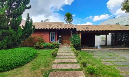 CASA ASSOBRADADA FAZENDA IMPERIAL COM 4 DORMITORIOS SENDO TODOS SUITES
