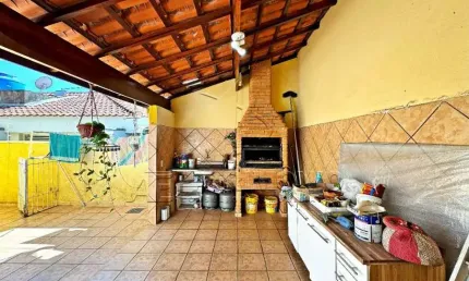 Casa assobradada; 2 suites com closet; santa rosália; sorocaba; leste