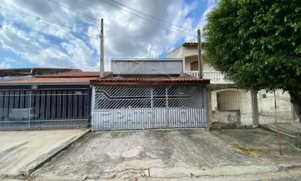 Casa assobradada santa claudia com 4 quartos sendo 1 suite