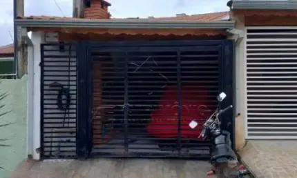 Casa com 2 quartos à venda na Maria De Lourdes Ramos, 132, Jardim Wanel Ville V, Sorocaba