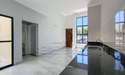 Casa no condomínio residencial jardim com 2 dormitórios, 1 sendo suíte