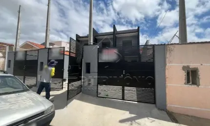 CASA COM 2 QUARTOS SENDO OS 2 SUÍTES BAIRRO CENTRAL PARQUE