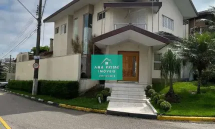 Sobrado 240m² com piscina, á venda - 3 dormitórios - Jacareí