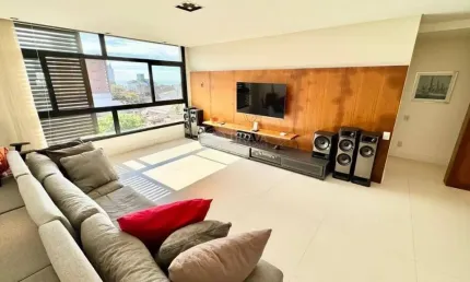 Apartamento com 3 quartos para alugar na Rua Delfim Mário Pádua Peixoto, 449, Balneário Santa Clara, Itajaí