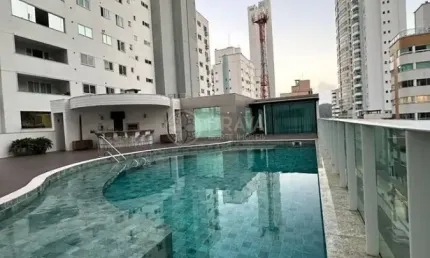 APARTAMENTO SEMIMOBILIADO COM 3 DORMITÓRIOS E LAZER COMPLETO – CELEBRITY TOWER | BALNEÁRIO CAMBORIÚ