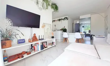 Apartamento com 2 quartos para alugar na Rua Delfim Mário Pádua Peixoto, 1128, Balneário Santa Clara, Itajaí