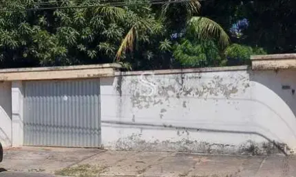 Casa com 3 quartos à venda na Rua Motorista Chicão, 3219, Planalto, Teresina