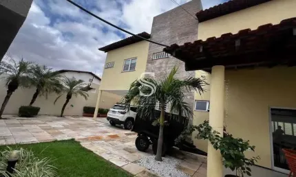 Casa com 4 quartos à venda na Rua Alaíde Marques, Ininga, Teresina