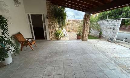 Casa para Locação em Boituva, Parque Residencial Esplanada, 3 dormitórios, 1 suíte, 3 banheiros, 3 vagas