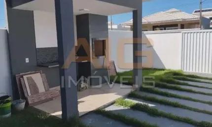 Excelente casa linear com 3 quartos sendo 1 suíte com closet