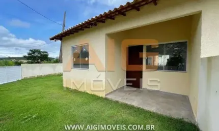 Casa 2 Quartos Suíte Espaço para piscina e churrasqueira