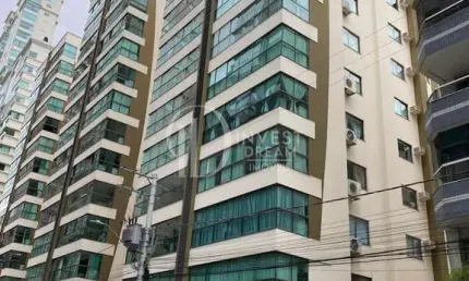 Apartamento mobiliado rua 236 03 suÍtes com lazer, Meia Praia, Itapema - SC