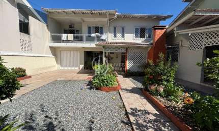 Terreno com casa 3 d0rmitÓrios com 1 suÍte, Centro, Balneário Camboriú - SC