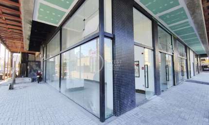 Sala comercial  frente 4°avenida, Meia Praia, Itapema - SC