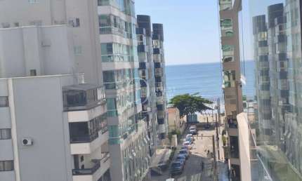 Apartamento com 3 quartos para alugar na Rua 319, 733, Meia Praia, Itapema