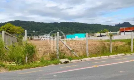 Terreno em balneÁrio camboriÚ prox. br 101, Nova Esperança, Balneário Camboriú - SC