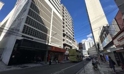 Sala comercial para alugar na Rua Ébano Pereira, 60, Centro, Curitiba, 130 m2 por R$ 3.900