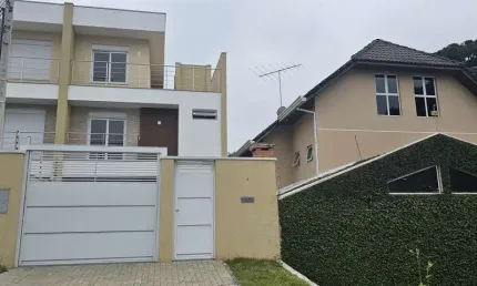 Casa com 3 quartos à venda na Rua Francisco dos Santos Lima, 24, Santo Inácio, Curitiba, 179 m2 por R$ 1.350.000