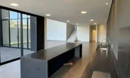 Linda Casa Alto Padrão á venda - Condomínio Portal Bragança  !