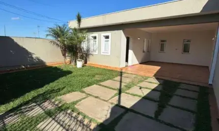 Ótima Casa p/ Locação Localizado no Jardim São Lourenço - Bragança Paulista