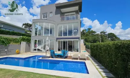 Maravilhosa Casa em Condomínio com Sistema de clube !