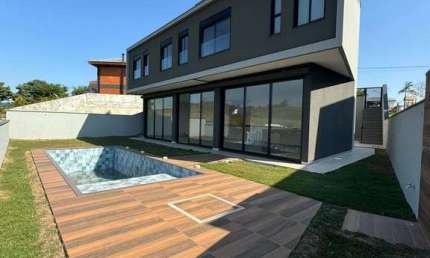 Magnifica Casa á venda! Cond Portal Bragança Horizonte - Bragança PTA!!!