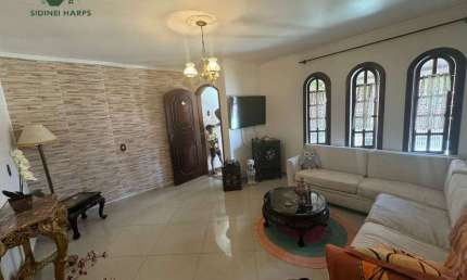 Linda Casa de esquina no Padre Aldo Boline - Bragança Paulista-SP