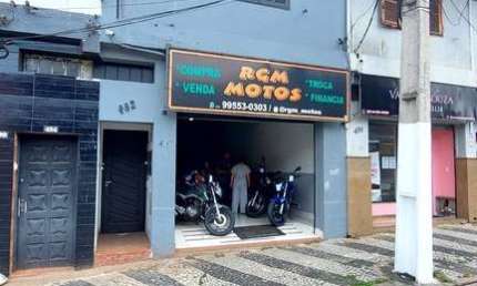 Sobrado comercial em Avenida movimentada em Bragança Paulista-SP