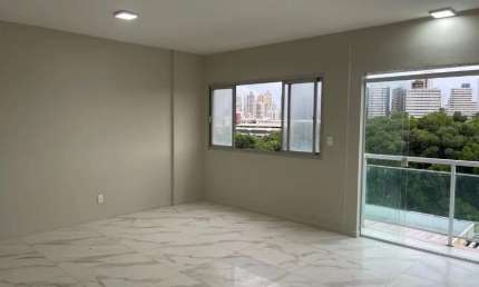 Apartamento à venda no Itaigara – 110m² | Andar alto | Nascente