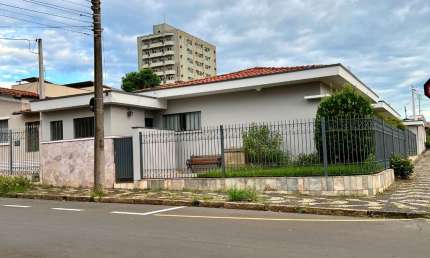 Casa comercial com 2 salas à venda na Rua Coronel Justiniano, Centro, Araras