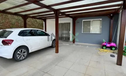 Casa térrea mobiliada 2 suítes 2 vagas bairro Rio Pequeno em Camboriú - SC