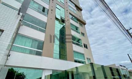 Apartamento semi-mobiliado 2 dormitórios 2 vagas Centro - Camboriú
